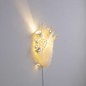 SELETTI-HEART-APPLIQUE-IN-PORCELLANA-ACCESA-09925-STILLUCE-STORE-BERGAMO-