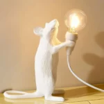 seletti-mouse-in-piedi-lampada-tavolo-15220-3-stilluce-store