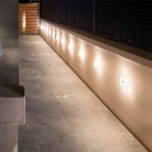 FLOS-MINI-BUTTON-LAMPADA-PARETE-SOFFITTO-STILLUCE-STORE-BERGAMO