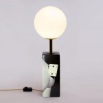 SELETTI-DUE-DI-PICCHE-LAMPADA-DA-TAVOLO-ACCESA-STILLUCE-STORE-BERGAMO