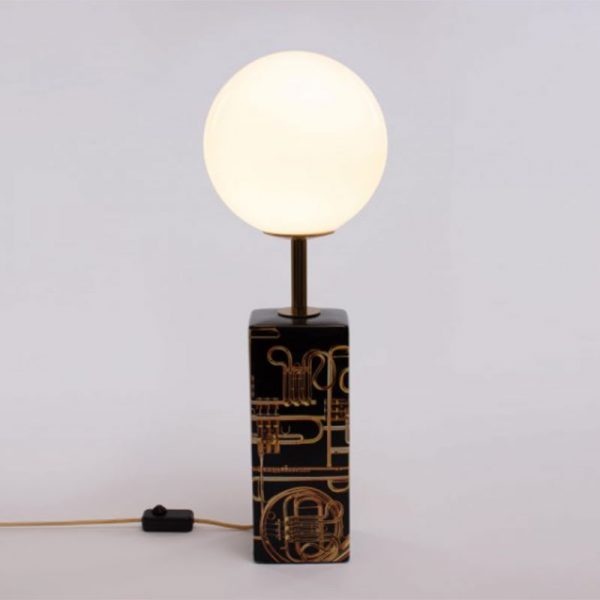 SELETTI-TROMBE-LAMPADA-DA-TAVOLO-ACCESA-STILLUCE-STORE-BERGAMO SELETTI-TROMBE-LAMPADA-DA-TAVOLO-ACCESA-STILLUCE-STORE-BERGAMO