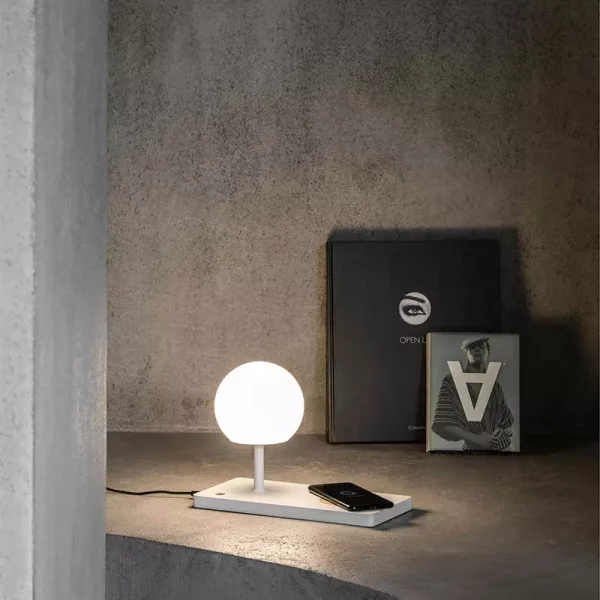 FARO-BARCELONA-NIKO-LED-LAMPADA-TAVOLO-STILLUCE-STORE-BERGAMO