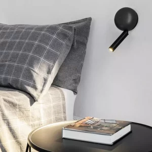 FARO-BARCELONA-PRESS-LAMPADA-PARETE-NE-AMBIENTAZIONE-STILLUCE-STORE-BERGAMO
