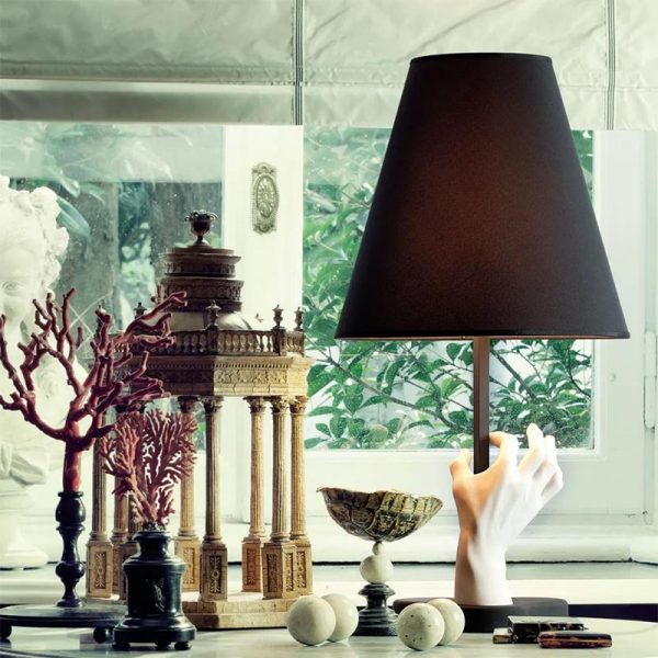 FONTANA-ARTE-MANO-AMB-STILLUCE-STORE-BERGAMO
