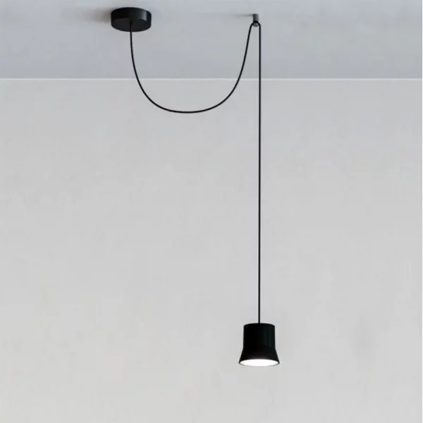 ARTEMIDE-GIO-LIGHT-SOSPENSIONE-DECENTRATA-NERA-STILLUCE-STORE-BERGAMO