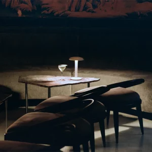 FLOS-GUSTAVE-RESIDENTIAL-LAMPADA-PORTATILE-STORE-BERGAMO