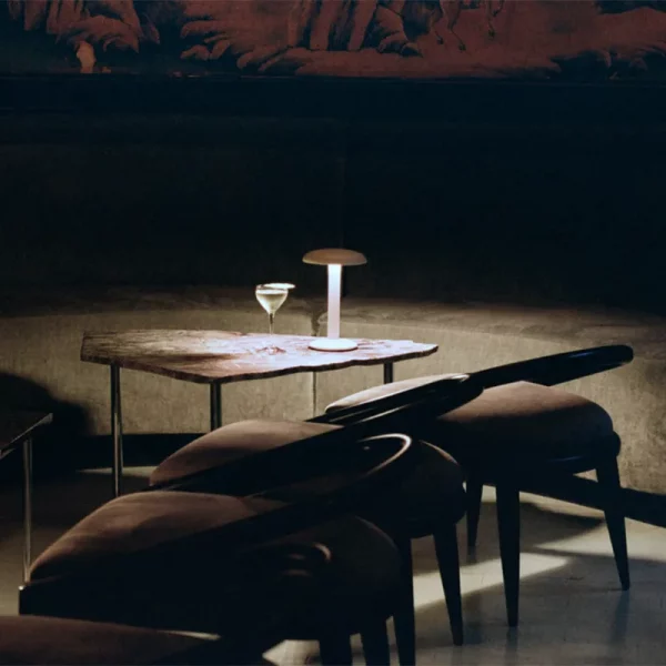 FLOS-GUSTAVE-RESIDENTIAL-LAMPADA-PORTATILE-STORE-BERGAMO