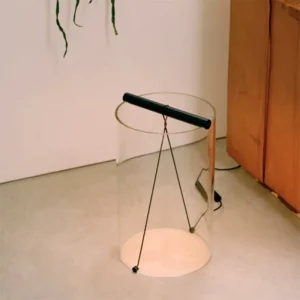 FLOS-TO-TIE-2-LAMPADA-TAVOLO-AMBIENTAZIONE-STILLUCE-STORE-BERGAMO
