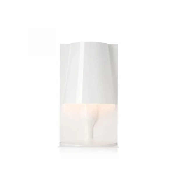 KARTELL-TAKE-BIANCO-TAVOLO-BIANCO-COPRENTE-STILLUCE-PARRE-BERGAMO KARTELL-TAKE-BIANCO-TAVOLO-BIANCO-COPRENTE-STILLUCE-PARRE-BERGAMO