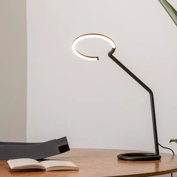 ARTEMIDE-VINE-LIGHT-LAMPADA-TAVOLO-AMBIENTAZIONE-STILLUCE-STORE-BERGAMO