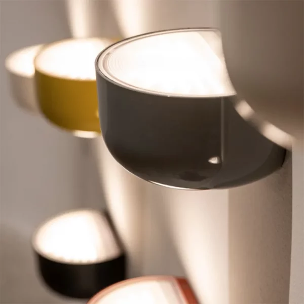 FLOS-BELLHOP-PARETE-COLORI-STILLUCE-STORE-BERGAMO