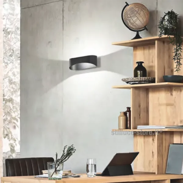 ISYLUCE-DRAPPO-LAMPADA-PARETE-LED-NERA-COD-932B-AMB-STILLUCE-STORE-BERGAMO ISYLUCE-DRAPPO-LAMPADA-PARETE-LED-NERA-COD-932B-AMB-STILLUCE-STORE-BERGAMO