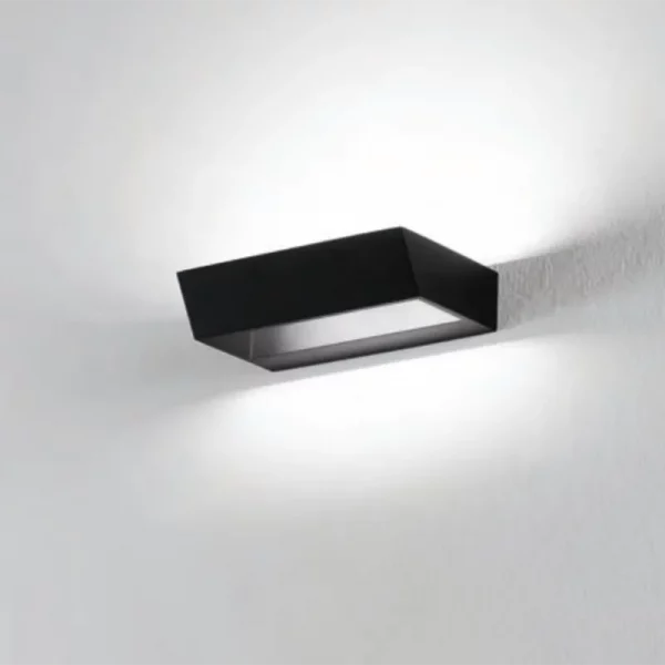 ISYLUCE-EDGE-LAMPADA-PARETE-LED-NERA-COD-955-STILLUCE-STORE-BERGAMO