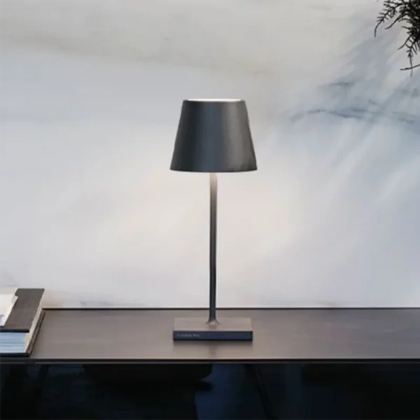 ZAFFERANO-POLDINA-PRO-MINI-AMBIENTAZIONE-LAMPADA-TAVOLO-STILLUCE-STORE-BERGAMO