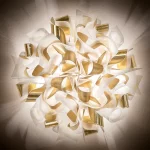 SLAMP-VELI-AUREA-PARETE-SOFFITTO-MEDIUM-ACCESA-STILLUCE-STORE-BERGAMO