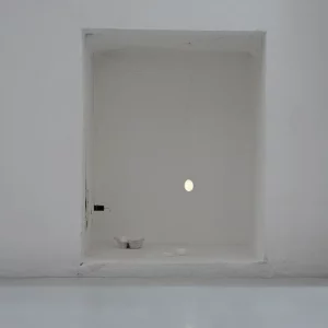 INGO-MAURER-REALITY-LAMPADA-A-SOSPENSIONE-AMBIENTAZIONE-STILLUCE-STORE-BERGAMO