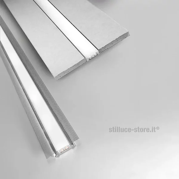 NOVALUX-CARTOON-LIGHT-L-33-PROFILO-LINEARE-STILLUCE-STORE-BERGAMO_DIM
