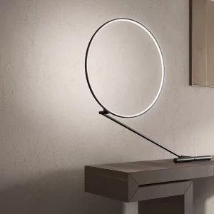 KDLN-POISE-LAMPADA-TAVOLO-AMBIENTE-STILLUCE-STORE-BERGAMO