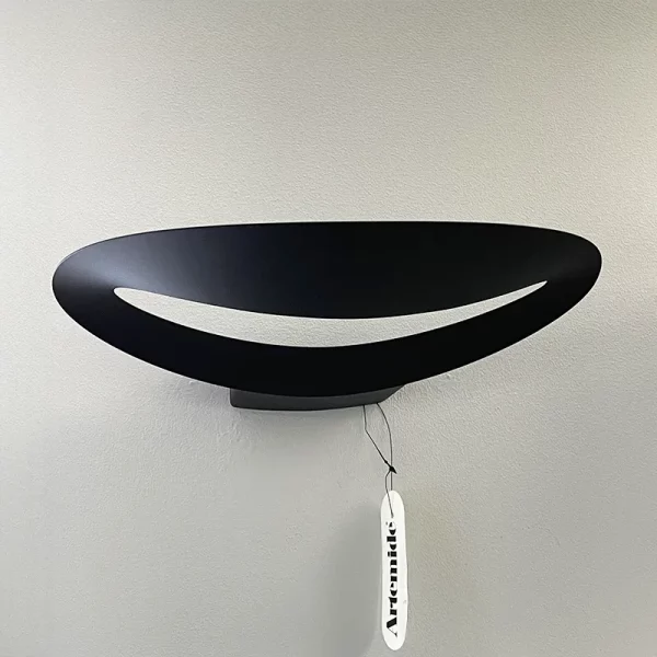 ARTEMIDE-MESMERI-LED-PARETE-STILLUCE-STORE-BERGAMO