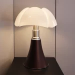 MARTINELLI-PIPISTRELLO-GRANDE-LAMPADA-TAVOLO-ACCESO-KMZERO-STILLUCE-STORE-BERGAMO