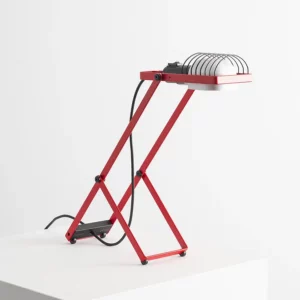 artemide-sintesi-lampada-tavolo-rossa-gismondi-stilluce-store-bergamo-v01