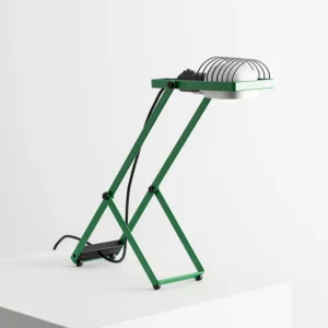 artemide-sintesi-lampada-tavolo-verde-gismondi-stilluce-store-bergamo