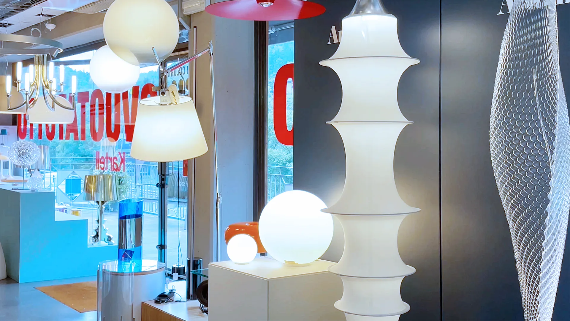 Lampade di Design KM0 di Stilluce Store, dedicata a lampade originali, selezionate e già disponibili online e nello showroom in provincia di Bergamo.